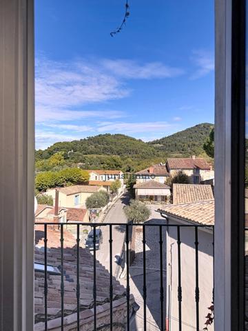 Gigondas (84190) GIGONDAS - BELLE MAISON DE CARACTERE . COUP DE COEUR GARANTI !