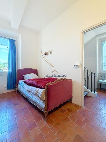 Gigondas (84190) GIGONDAS - BELLE MAISON DE CARACTERE . COUP DE COEUR GARANTI !