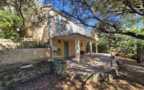 Maison à vendre    6 pièces • 177,24 m2 Villeneuve-lès-Avignon