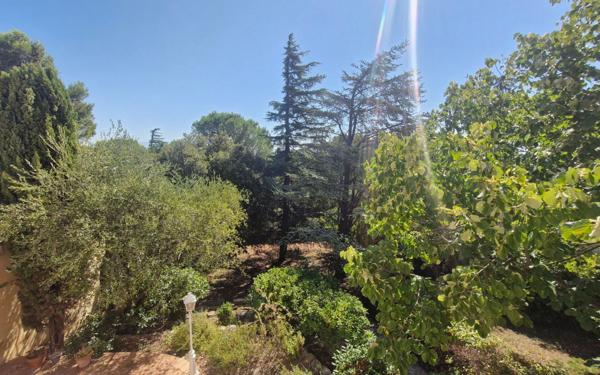 Maison à vendre    6 pièces • 177,24 m2 Villeneuve-lès-Avignon