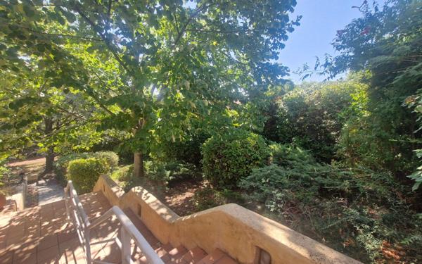 Maison à vendre    6 pièces • 177,24 m2 Villeneuve-lès-Avignon