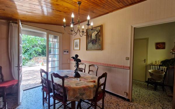 Maison à vendre    6 pièces • 177,24 m2 Villeneuve-lès-Avignon