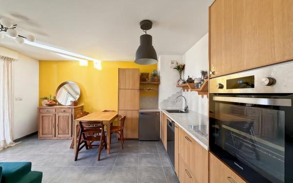 Appartement à vendre    3 pièces • 63 m2 Martigues