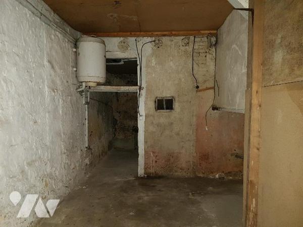 MAISON AVEC DEUX LOGEMENTS