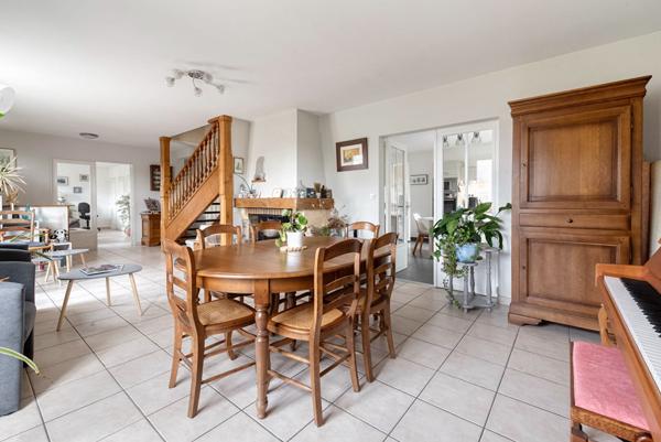 Maison Saint Barthelemy D Anjou 179 m2 5 chambres