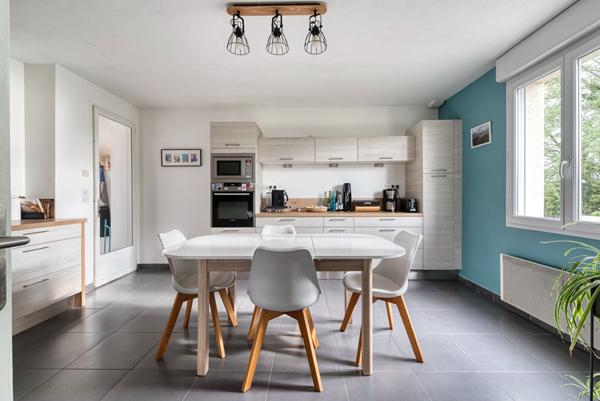 Maison Saint Barthelemy D Anjou 179 m2 5 chambres