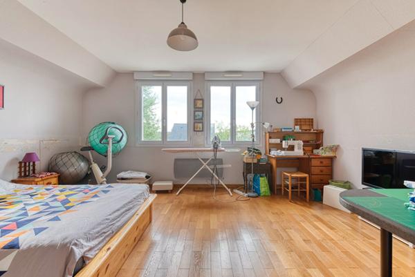 Maison Saint Barthelemy D Anjou 179 m2 5 chambres