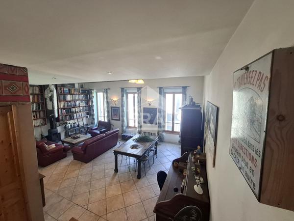 En exclusivité - Duplex T5 avec terrasse : Secteur Capelette (13010)