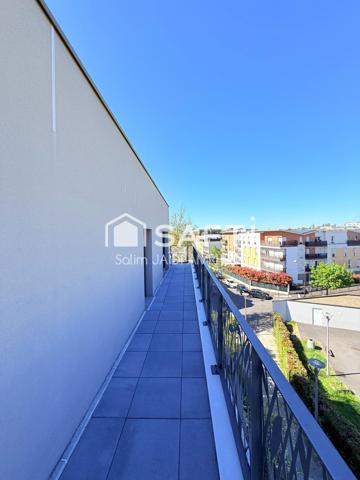 Dernier étage, terrasse et vue dégagée à Villiers