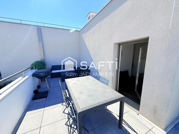 Dernier étage, terrasse et vue dégagée à Villiers