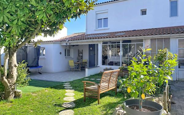 Maison à vendre    4 pièces •  La Rochelle