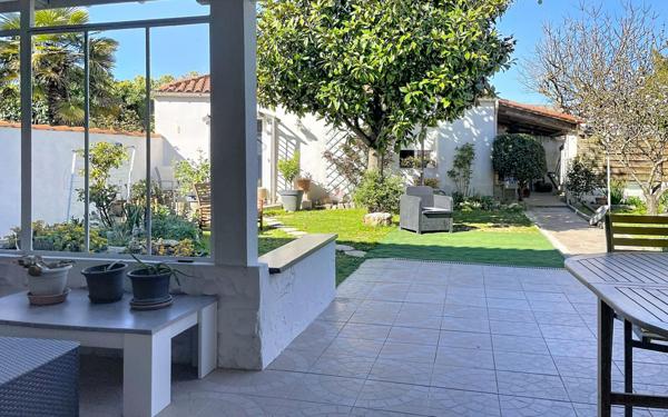 Maison à vendre    4 pièces •  La Rochelle