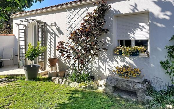 Maison à vendre    4 pièces •  La Rochelle