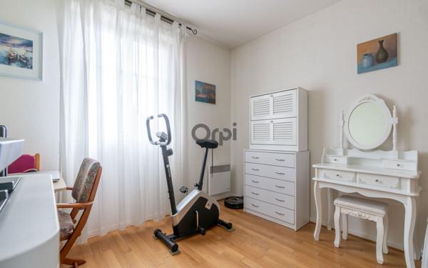 Appartement à vendre    3 pièces • 86,72 m2 Le Plessis-Robinson