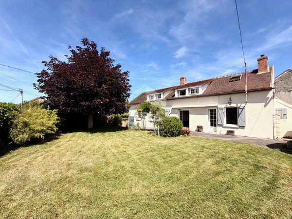 Maison 6 pièces à louer à Laval-en-Brie - Réf 1520