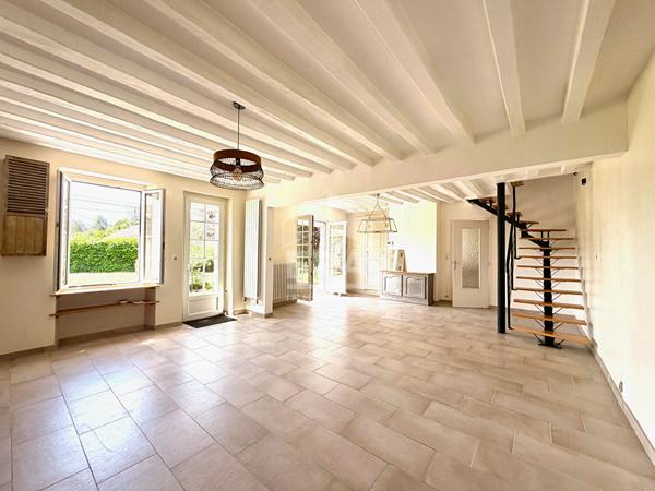 Maison 6 pièces à louer à Laval-en-Brie - Réf 1520