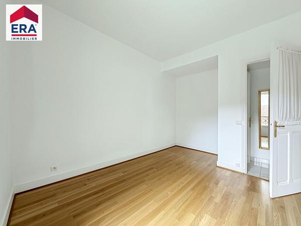 A VENDRE - 2 PIECES TRES BON ETAT - RUE MOLIERE