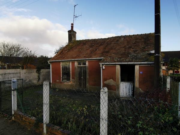 MAISON DE BOURG A RENOVER