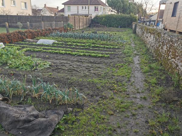 MAISON DE BOURG A RENOVER