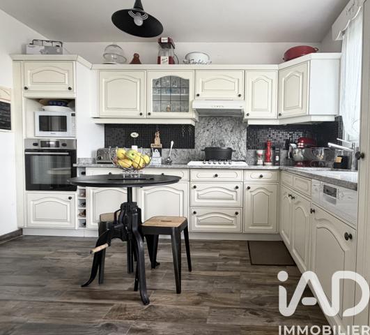 Maison à vendre 7 pièces 121 m² Meulan-en-Yvelines