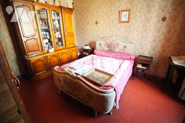 Appartement / Maison T3 de 78m2, rez-de-jardin (JARDIN de 120m2 +dépendance) dans le 4e à Marseille.