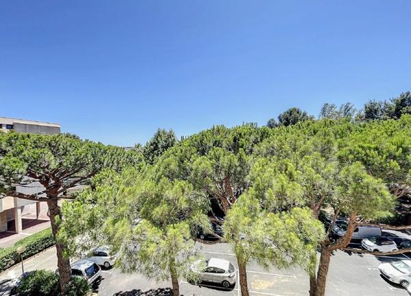 Appartement à vendre    3 pièces • 64,53 m2 Fréjus