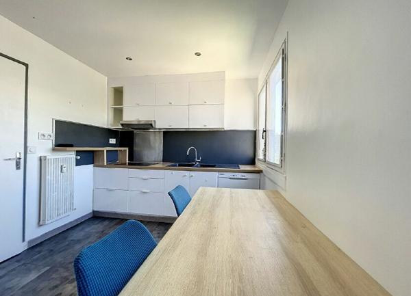 Appartement à vendre    3 pièces • 64,53 m2 Fréjus