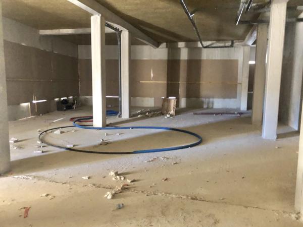 Local/bureau à vendre CUGES LES PINS (13)