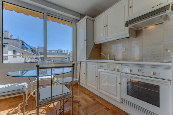 Appartement 2 pièces Nice Carré d'Or
