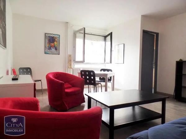 Appartement à louer 3 pièces 64.27m² Lille (59000)