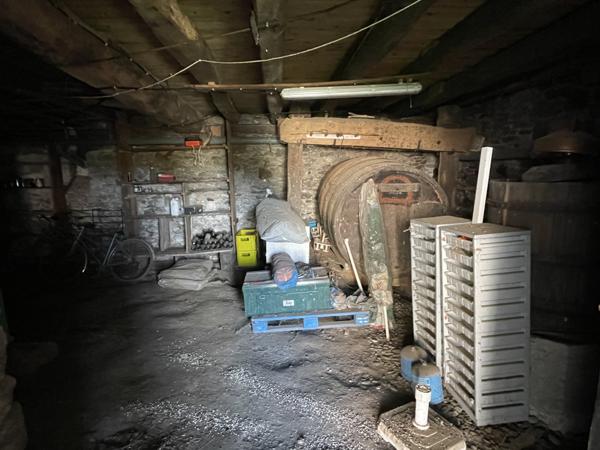 Maison T4 sur grand terrain avec dépendances