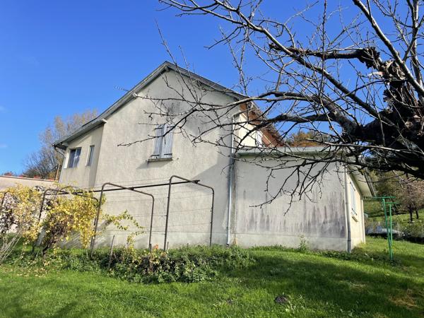 Maison T4 sur grand terrain avec dépendances