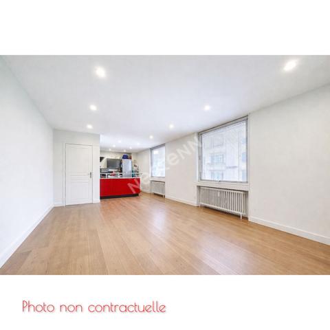 ANNECY (Cran Gevrier _ Secteur Pont Neuf) _ Spacieux appartement 2 pièces de 48,15 m² à vendre