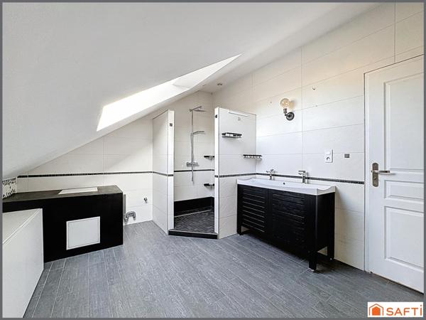 Le Ban Saint Martin, appartement coup de coeur sous les toits.