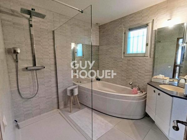 Exclusivité – Maison familiale avec piscine à Charmes-sur-Rhône