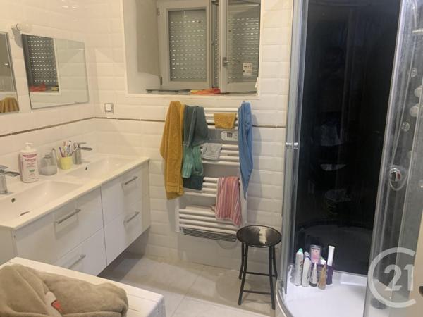 Maison à vendre  4 pièces - 66,04 m2 GENOUILLEUX - 01