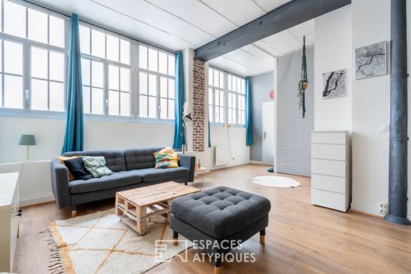 Ancien atelier dans une ancienne usine en briques