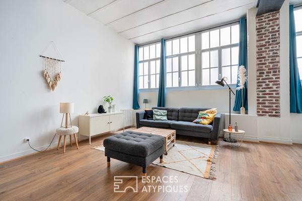 Ancien atelier dans une ancienne usine en briques