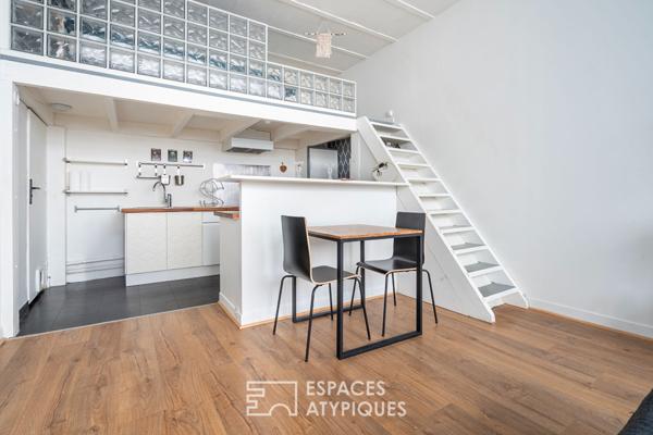 Ancien atelier dans une ancienne usine en briques