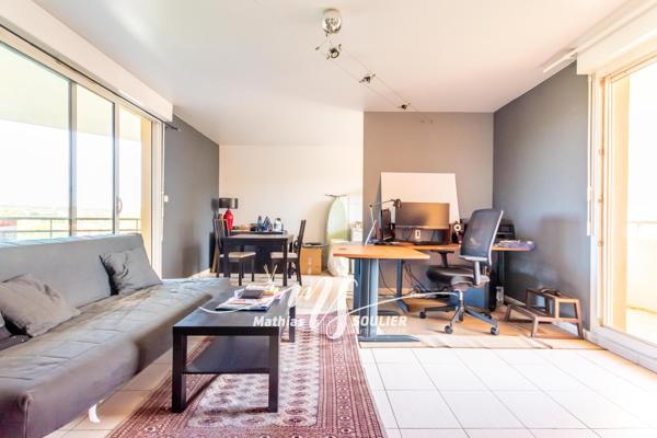 T2 48 m² avec terrasse/balcon/parking - La Duranne
