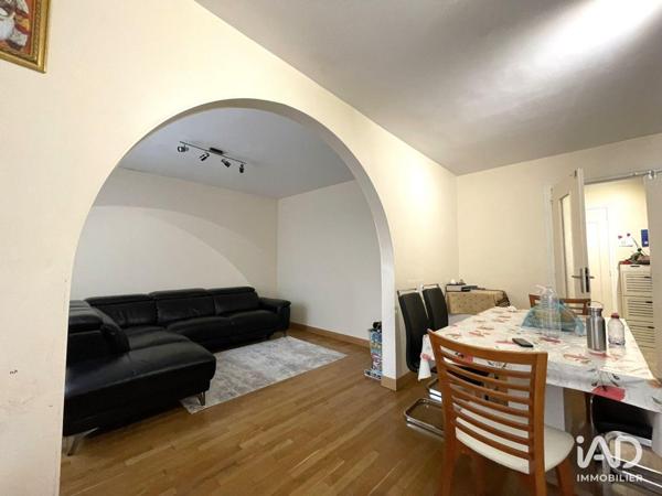 Maison à vendre 7 pièces 233 m² Vaires-sur-Marne