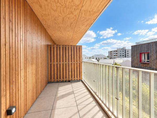Appartement
         3 pièces
        - 63 m² Exclusivité 325 000 € *