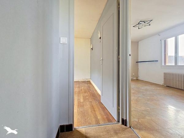 Maison 88 494 € Saint-Amand-Montrond 2 p 40,5 m² DPE E