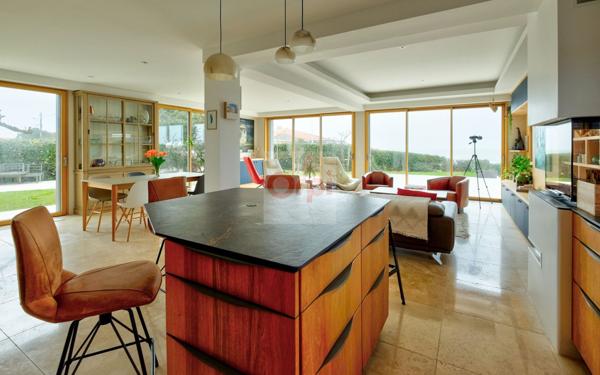 Maison à vendre    9 pièces •  Château-d'Olonne