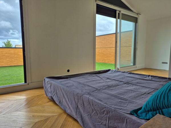 Une maison où l’on imagine déjà les dimanches en famille.