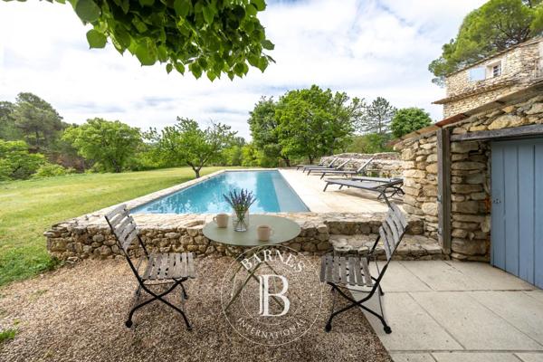 Céreste-en-Luberon, Maison 9 Chambres -  310 m² à vendre