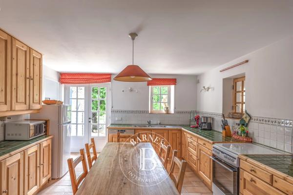 Céreste-en-Luberon, Maison 9 Chambres -  310 m² à vendre