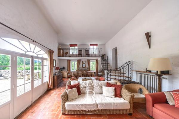 Céreste-en-Luberon, Maison 9 Chambres -  310 m² à vendre