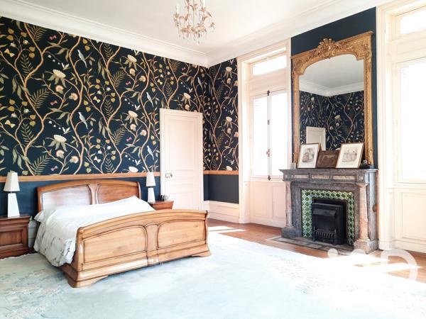 Maison à vendre 14 pièces 725 m² Jarnac