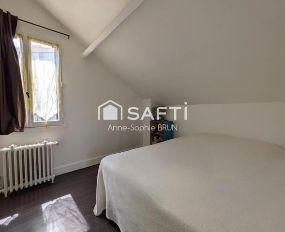 Maison 6 pièces avec jardinet, sous-sol, parking